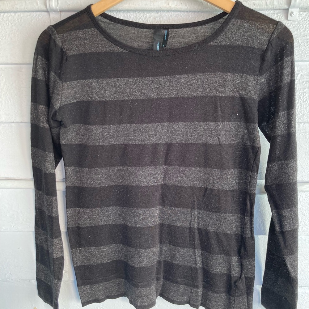 SPARKLE! Black striped long sleeve shirt with slight sparkle, size small top